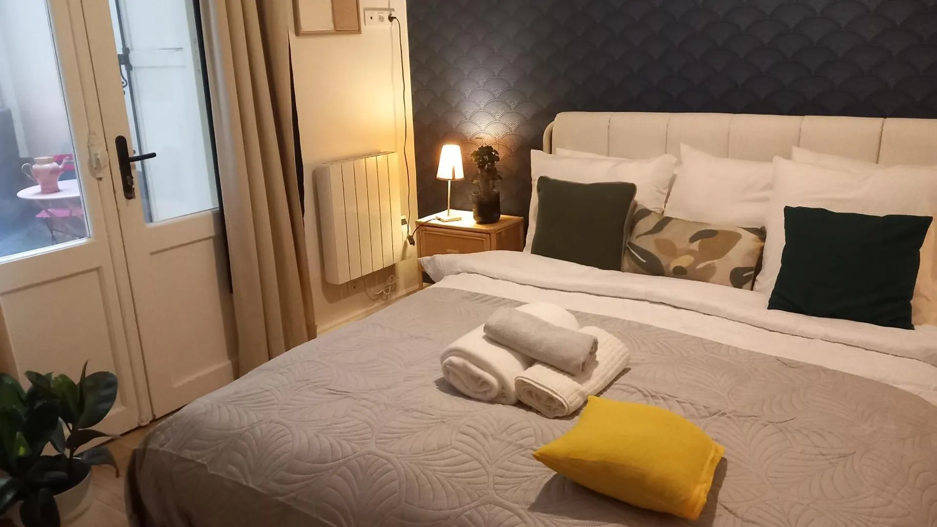 Center Paris 6Eme ,Gare Montparnasse 1 Minute,5 Minute Eiffel Tour And Louvre Meusm Apartment